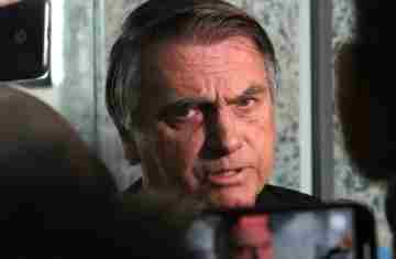  Defesa diz que Bolsonaro não tinha conhecimento sobre vídeo de Eduardo 